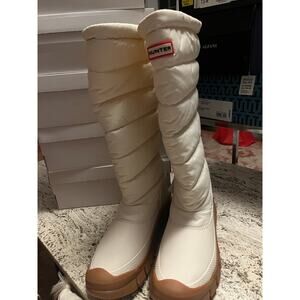 NWOB HUNTER (OTHER) Intrepid Tall Rain Boots White Willow Gum Size 10 ($179)